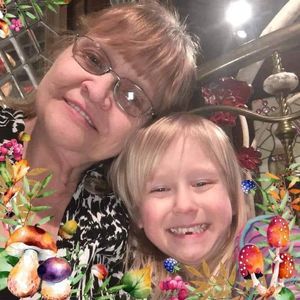 Meet your Posher, Maria